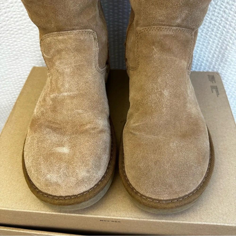 UGG Retro Cargo Tall Boots Chestnut Sheepskin Suede Winter Women’s Size 9 Y2K